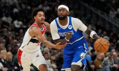 九游娱乐在线登录-雄鹿主场击败奇才，豪取六连胜