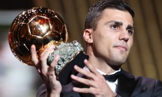 九游娱乐app下载-一场比赛中球员表现出色，荣膺最佳球员奖