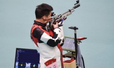 九游娱乐官网登录网址-射击名将稳住心态，精准命中目标