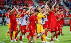 九游娱乐官网app-包含美国队攻势猛烈，小组出线希望大增的词条