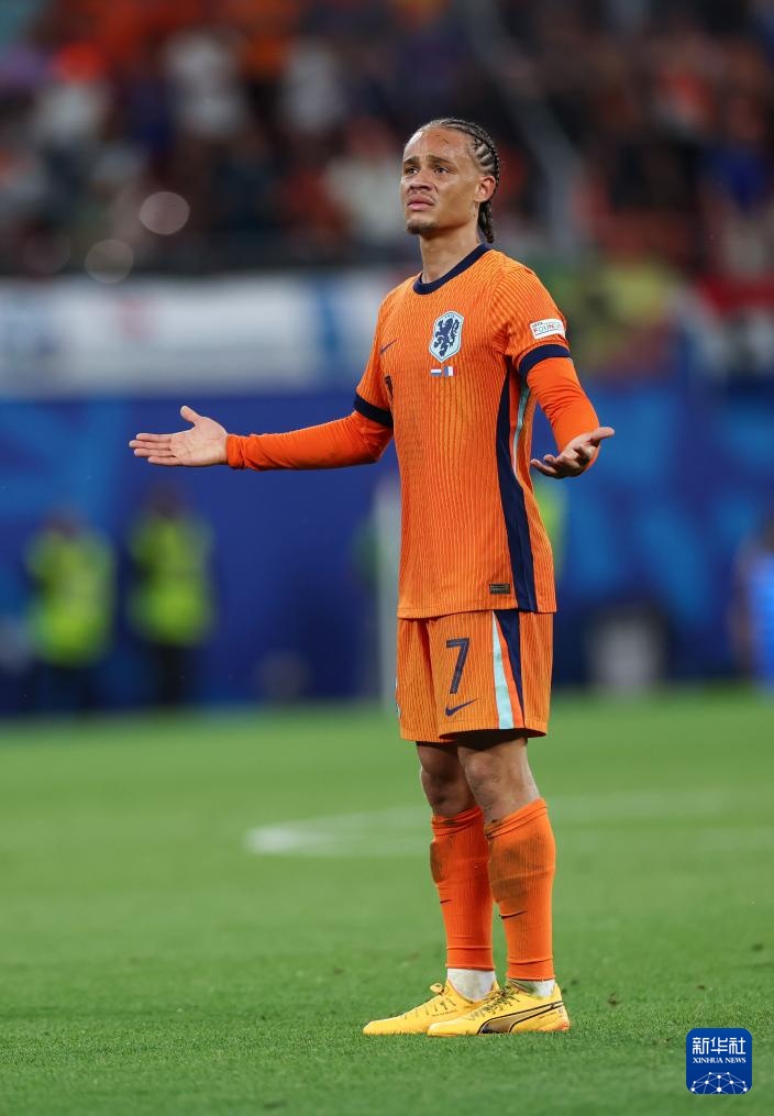 荷兰轻取北马其顿,跻身欧锦赛强(欧洲杯荷兰30北马其顿获小组第1) 荷兰轻取北马其顿,跻身欧锦赛强(欧洲杯荷兰30北马其顿获小组第1)