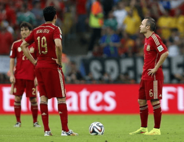 国际比赛中热门球队取得胜利