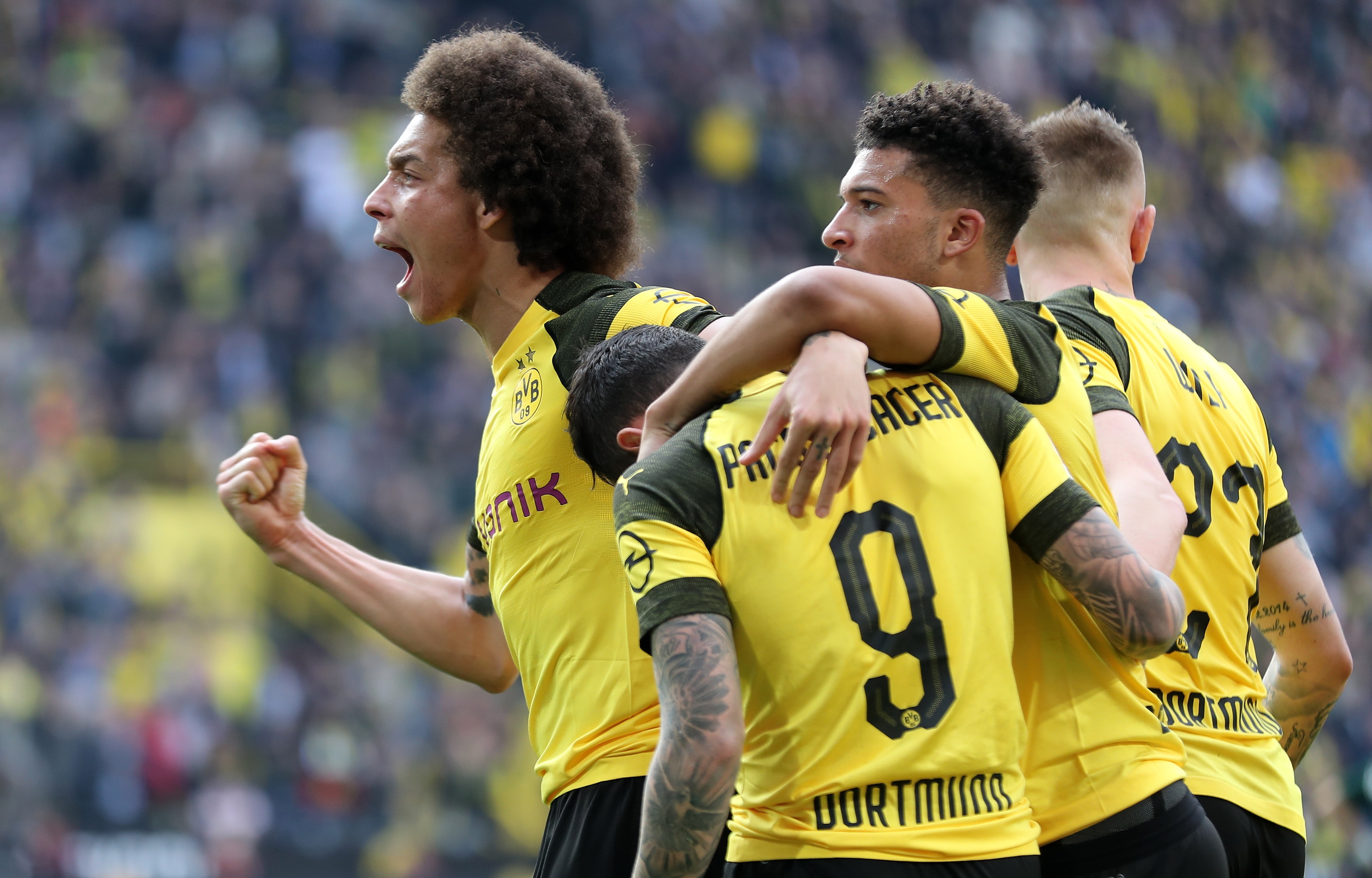 关于沃尔夫斯堡球员精湛发挥，收获胜利的信息