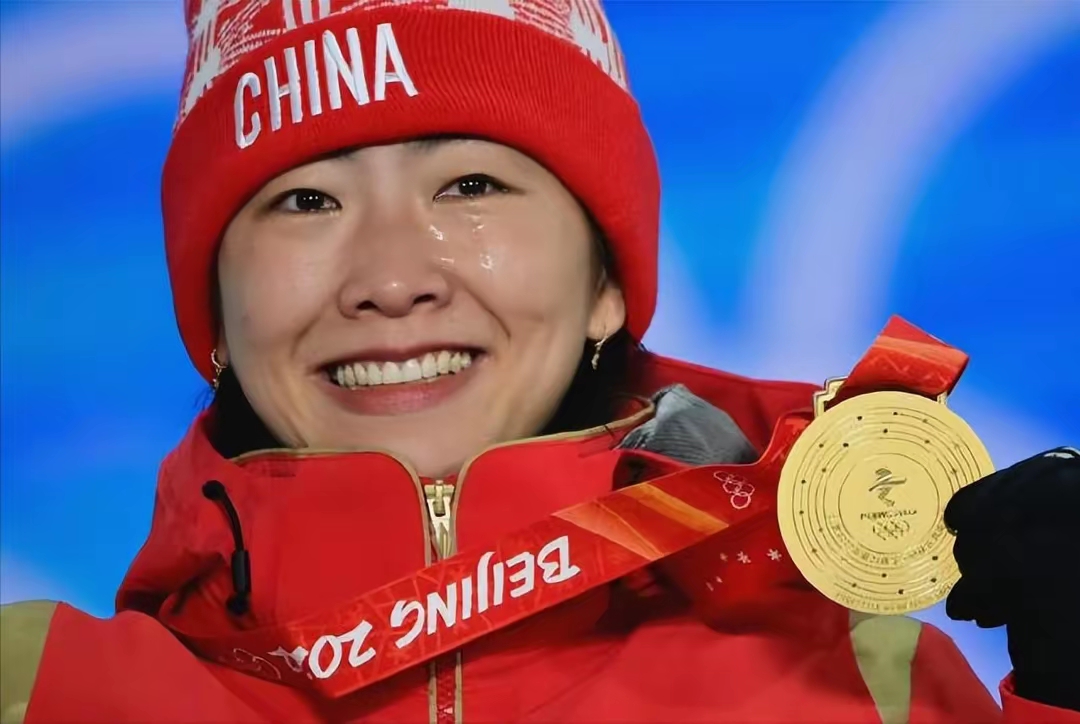 阿尔及利亚女足永不服输坚守信念