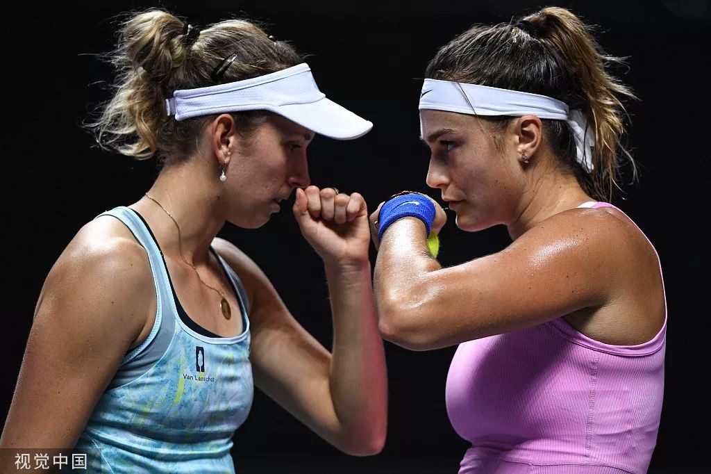 包含土耳其与希腊争相抢夺晋级机会，力拼决赛的词条