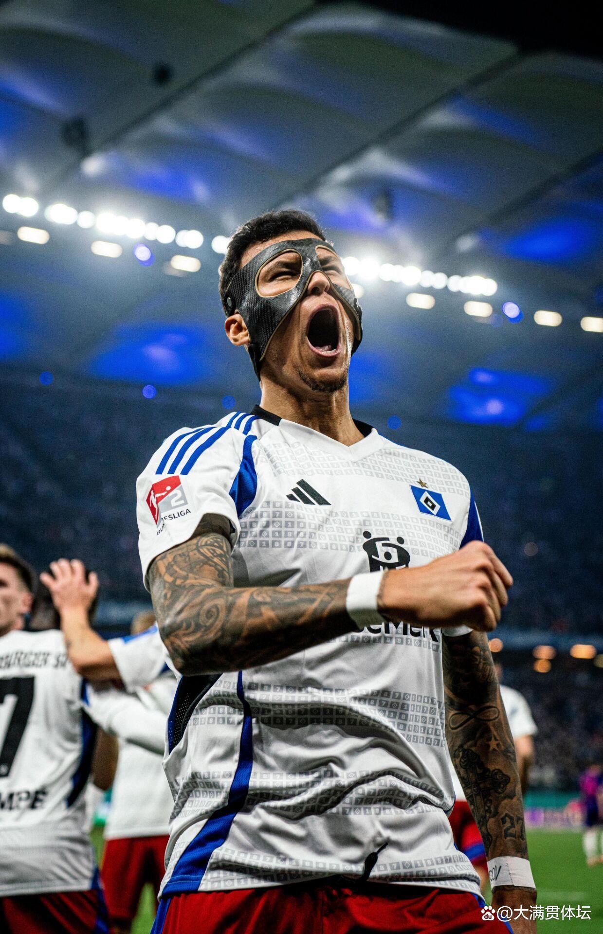 关于汉堡队主帅遭遇辞退危机，球迷呼吁支持的信息