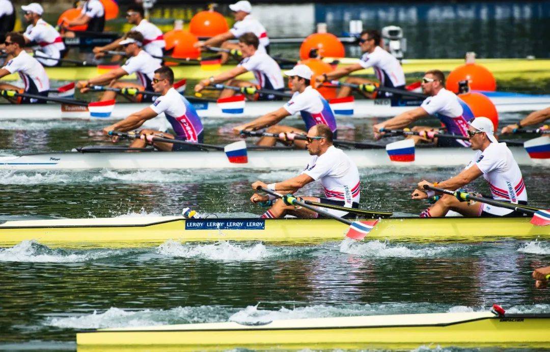 关于赛艇比赛男子组决赛场面激烈的信息