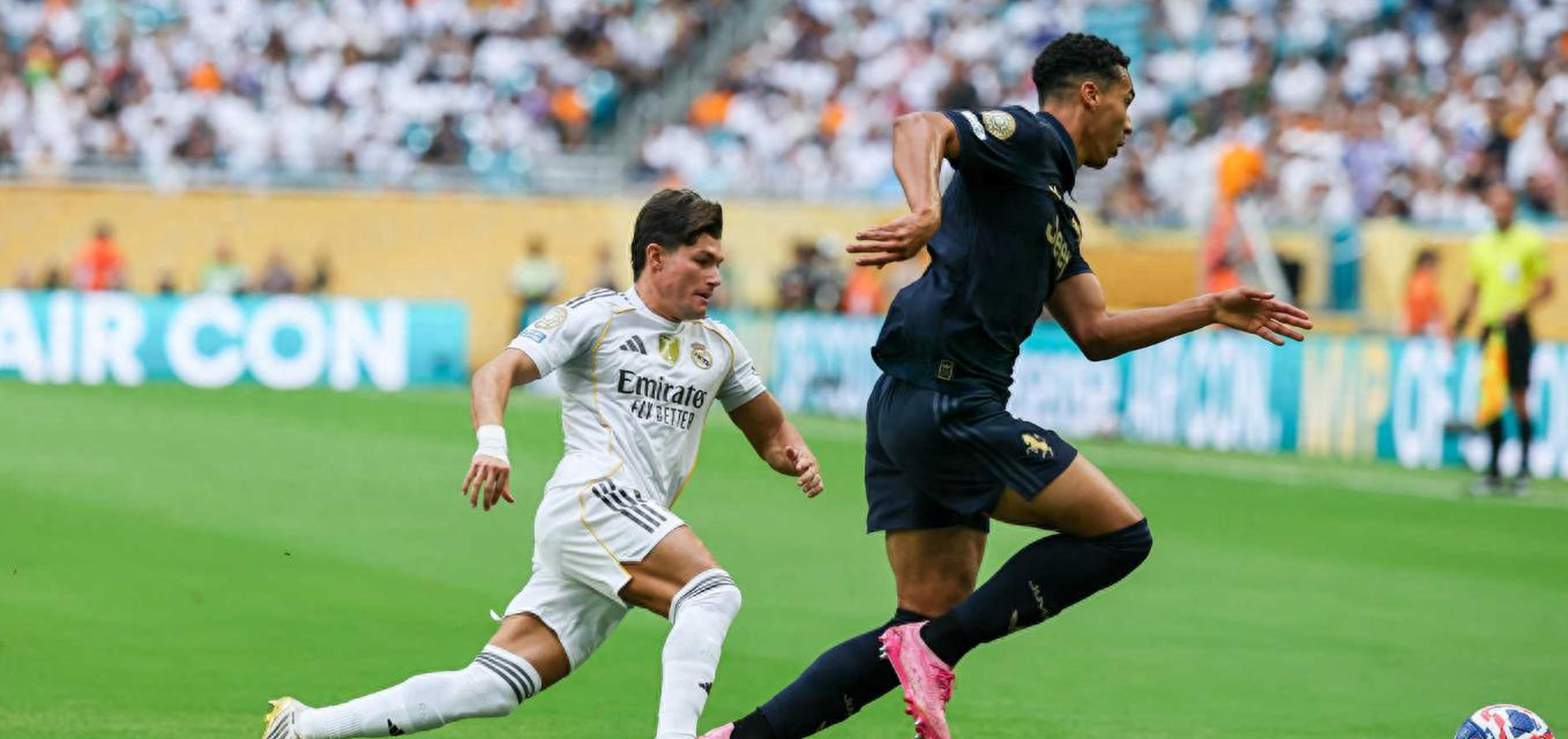 巴萨对决尤文图斯，意欲争取晋级资格的简单介绍