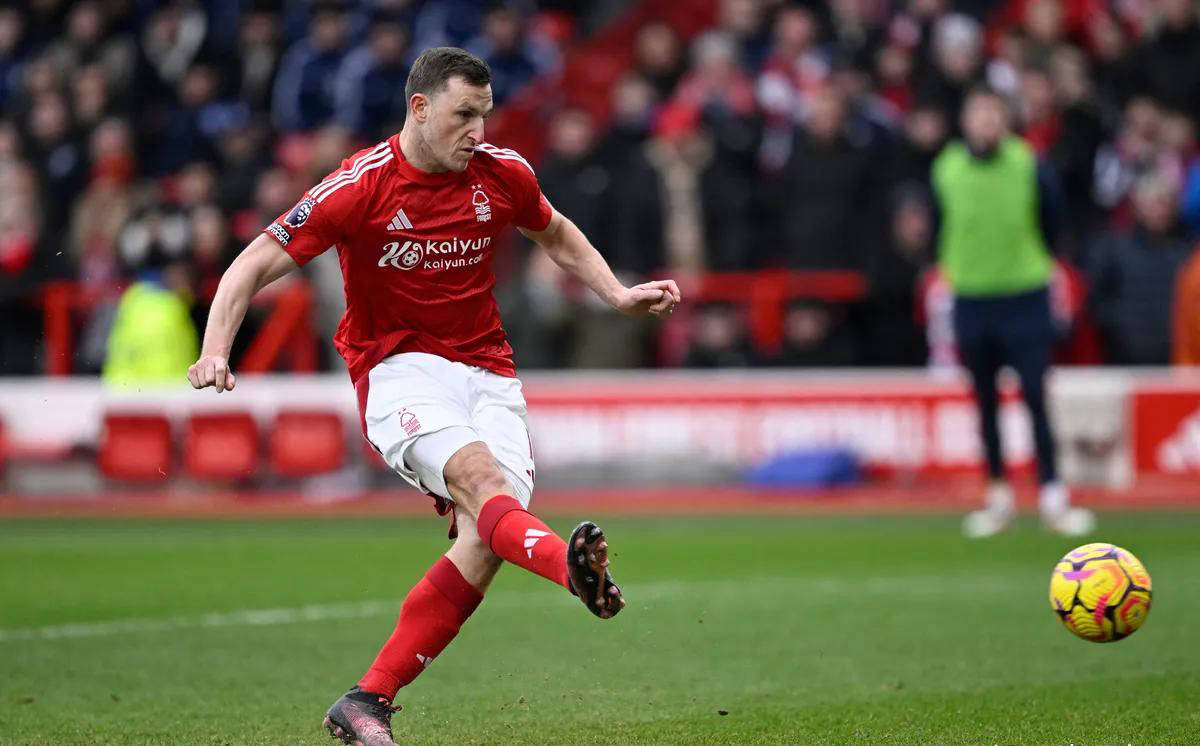 奥格斯堡客场遭遇挫败，失去拯救机会