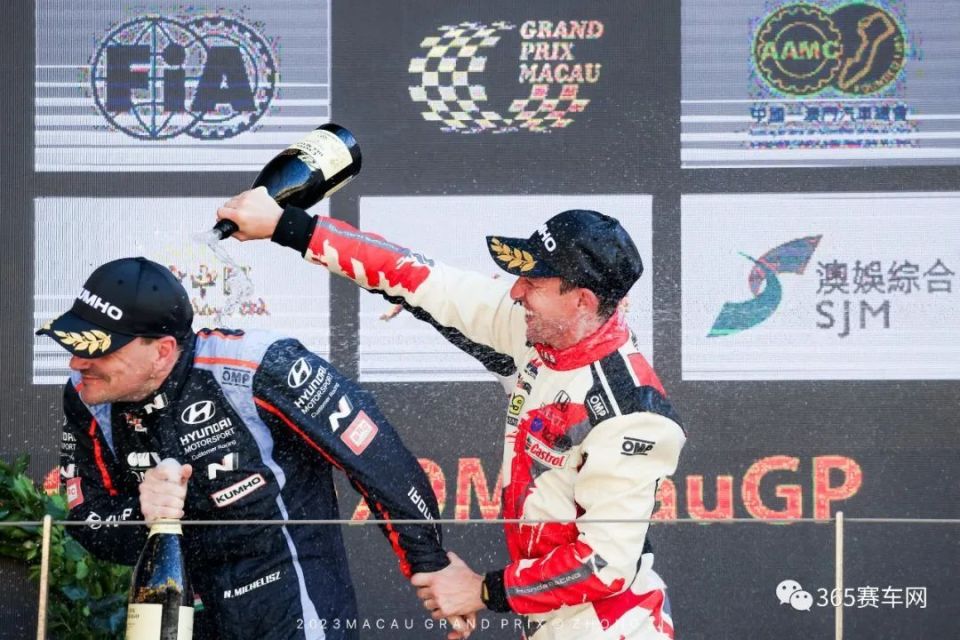 包含激战连连!实力激烈碰撞,丝毫不弱的词条 包含激战连连!实力激烈碰撞,丝毫不弱的词条