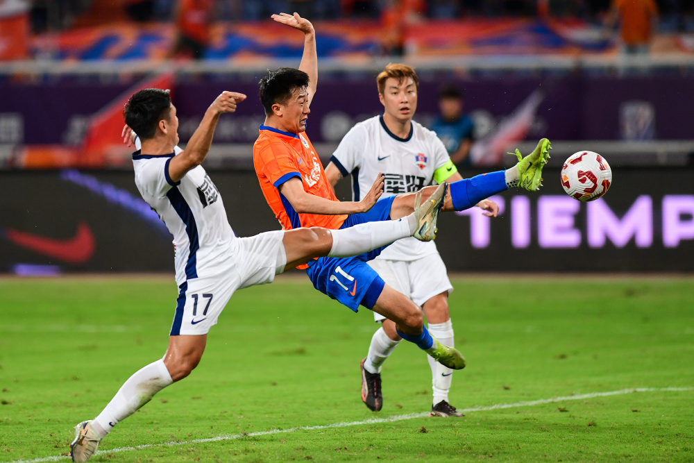 风雨飘摇！中超胜局交错，攻防争锋