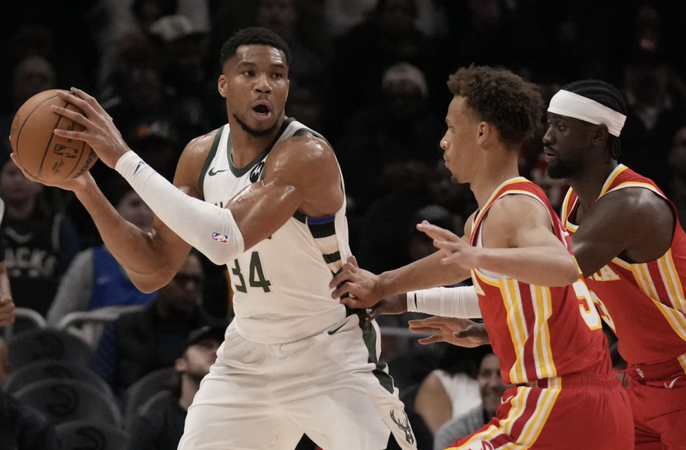 一场激烈对决，比分胶着一直到最后