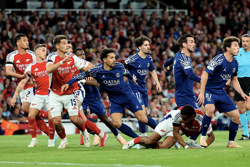 巴黎竞技客场大胜，继续保持不败