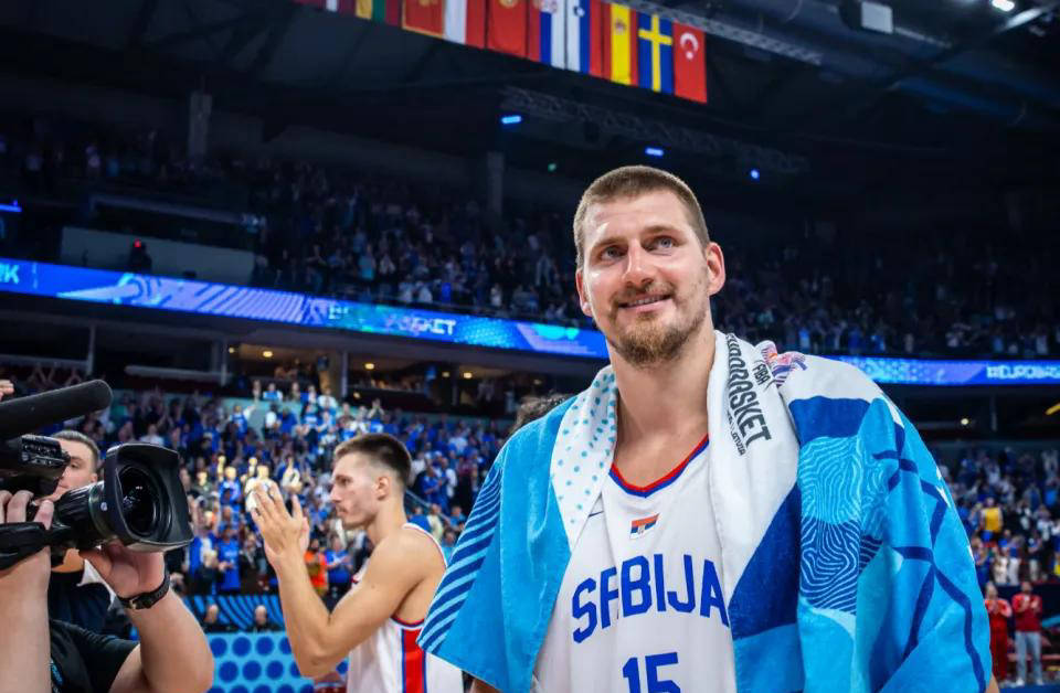 欧洲杯预选赛：法国男篮横扫对手取得胜利