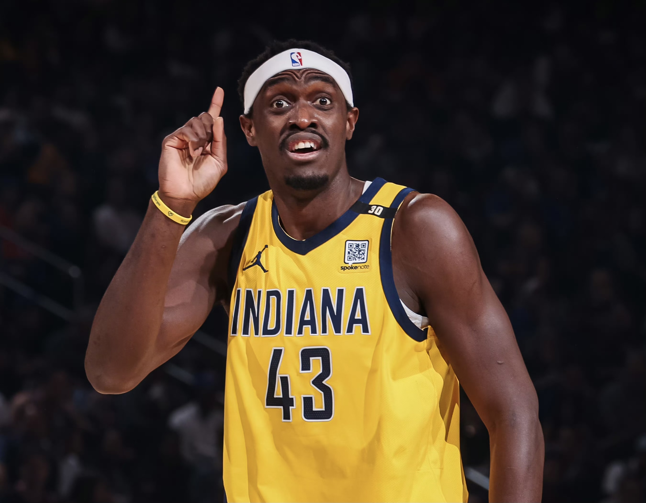 猛龙主场大胜步行者，西亚卡姆表现抢眼的简单介绍