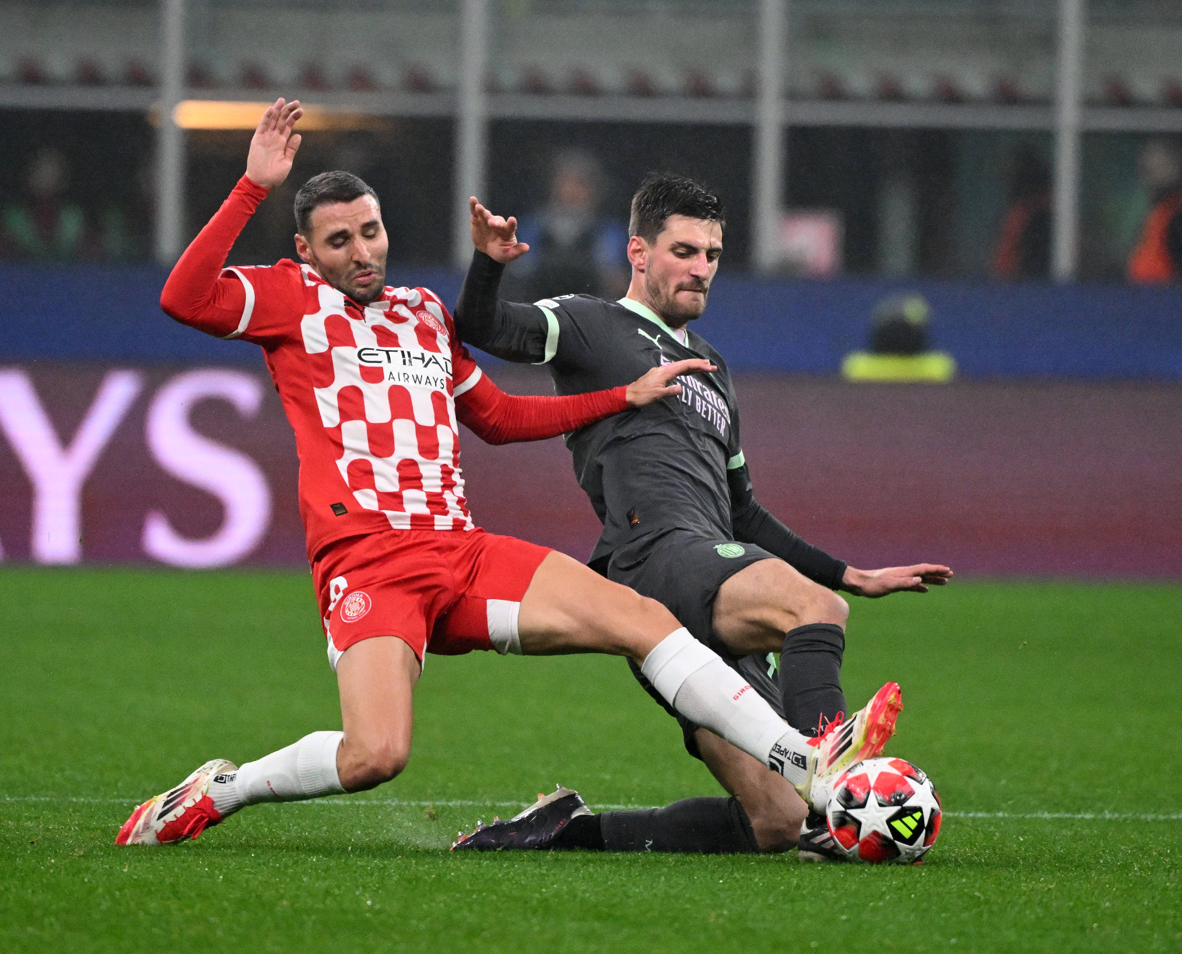 AC米兰主场失利，欧冠征程终结